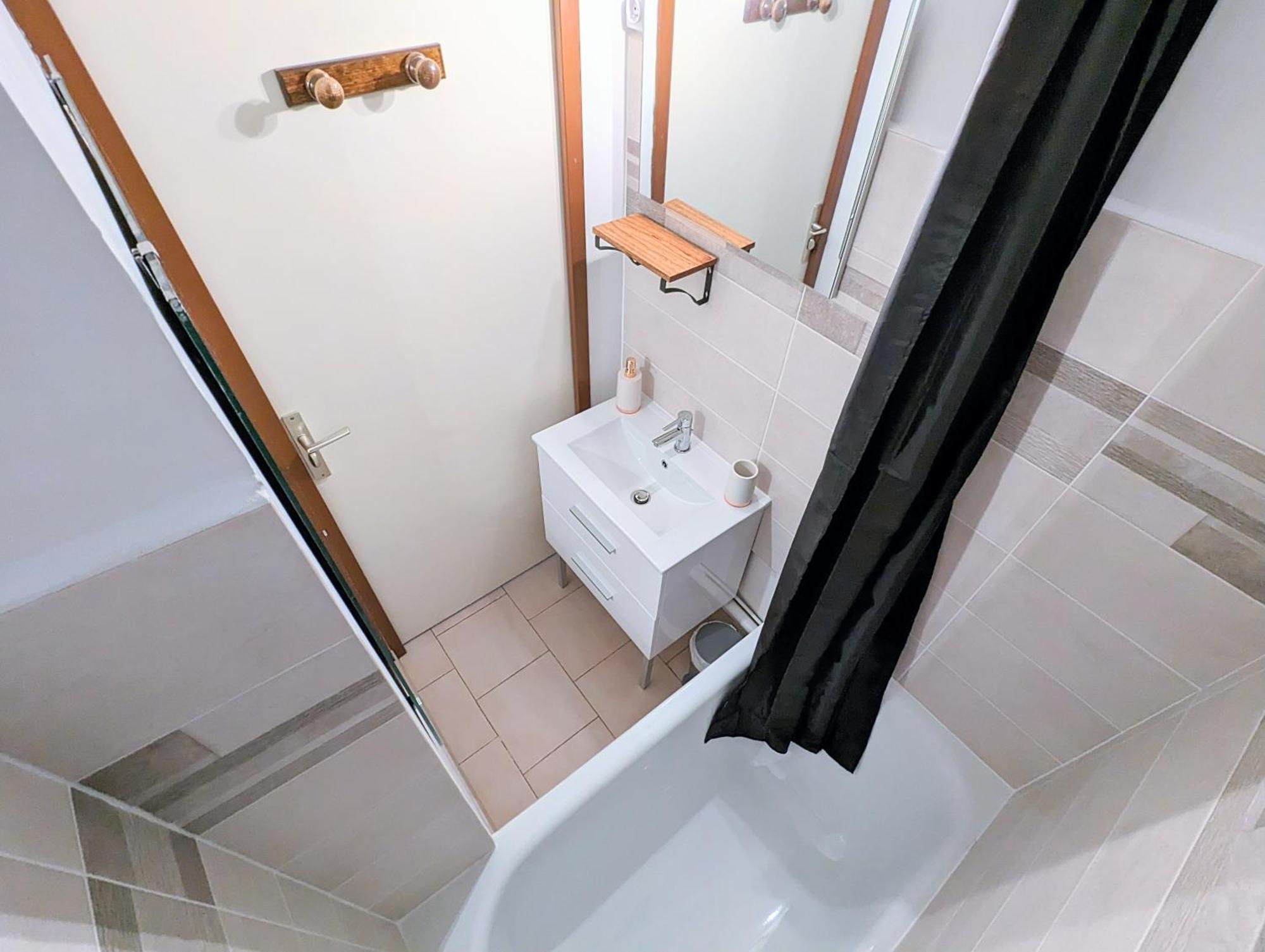 Appartement Au Calme + Parking آجد المظهر الخارجي الصورة